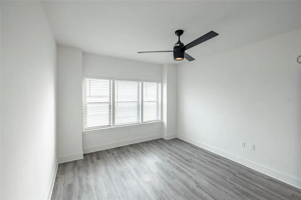 1420 Lakefront Drive Sarasota FL 34240