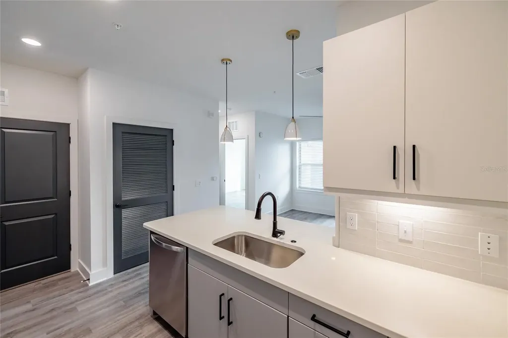 1420 Lakefront Drive Sarasota FL 34240
