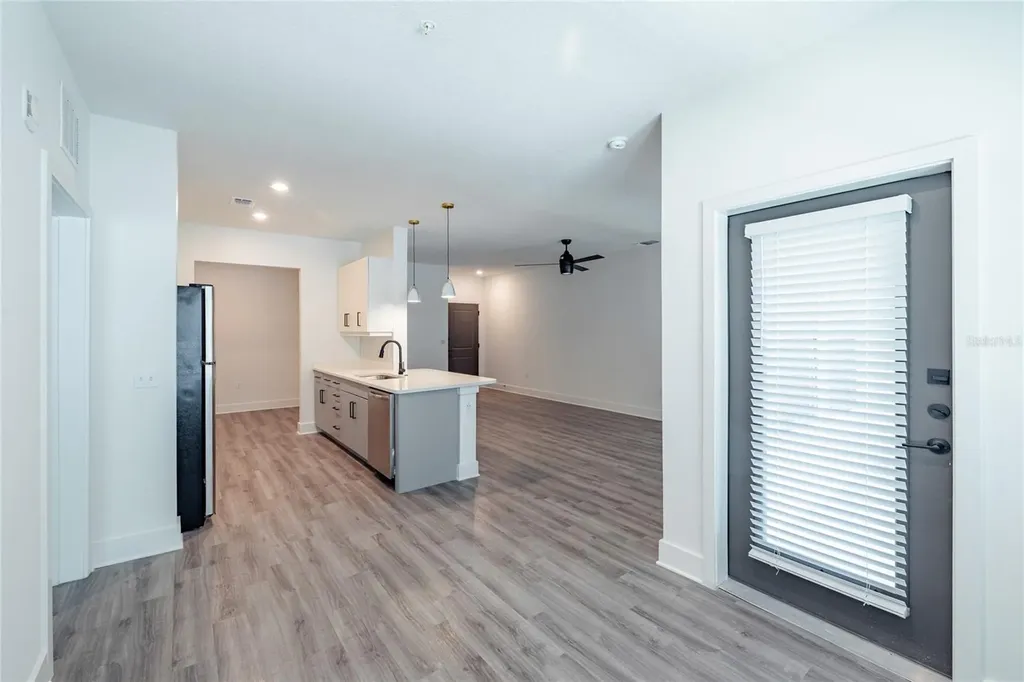1420 Lakefront Drive Sarasota FL 34240