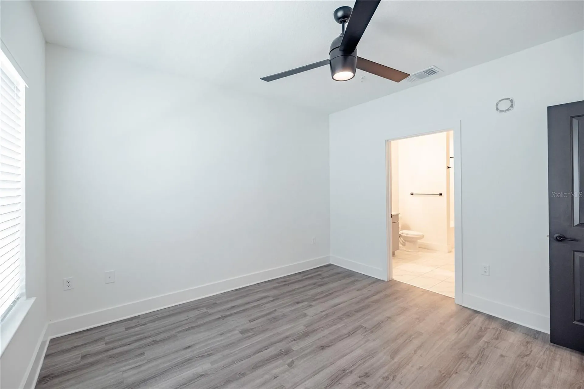 1420 Lakefront Drive Sarasota FL 34240