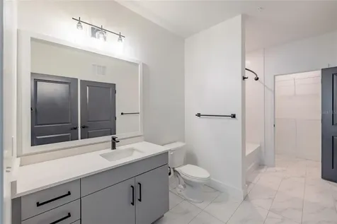 1420 Lakefront Drive Sarasota FL 34240