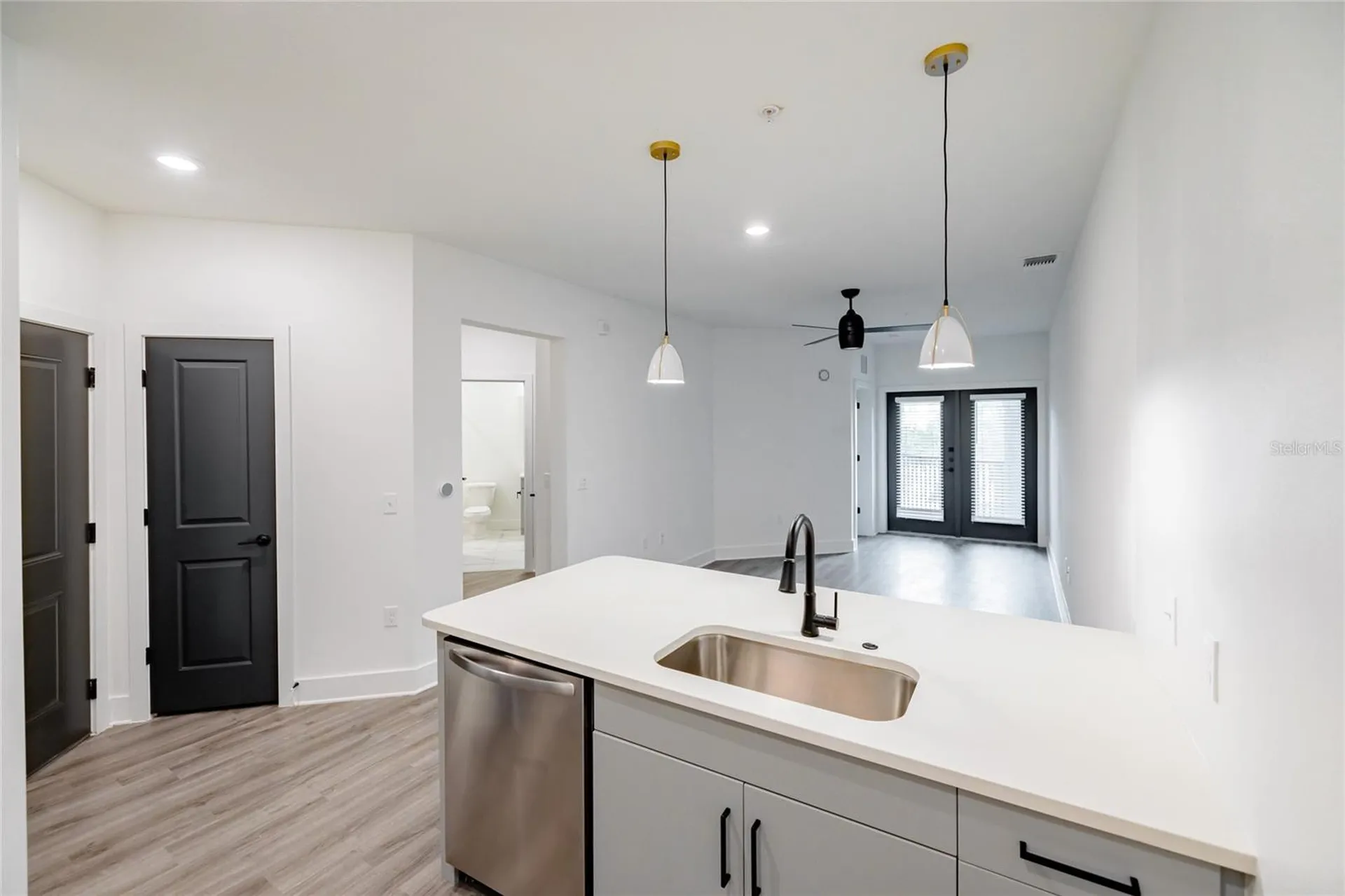 1420 Lakefront Drive Sarasota FL 34240