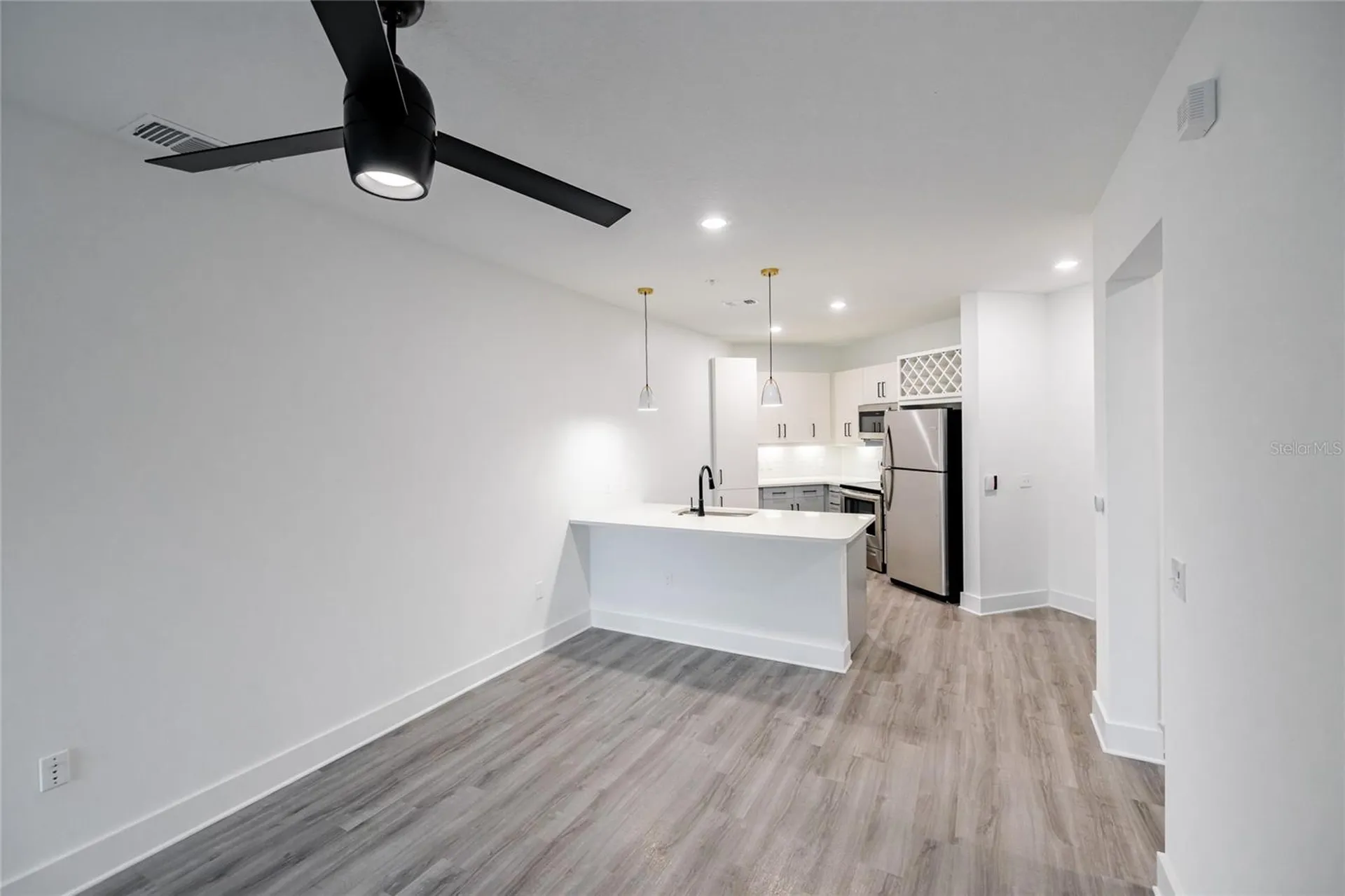 1420 Lakefront Drive Sarasota FL 34240