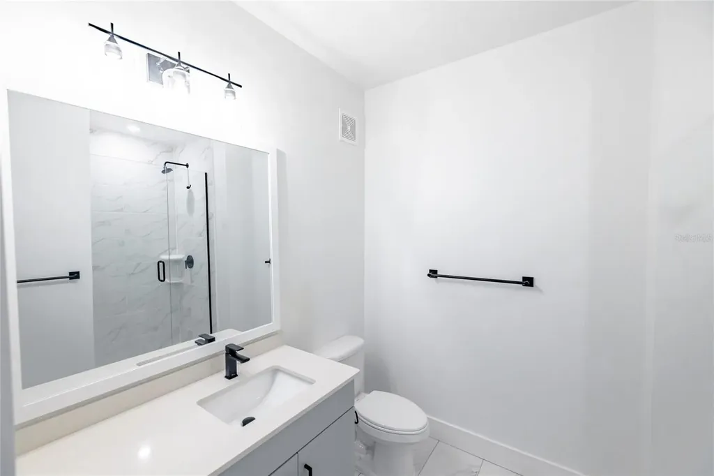 1420 Lakefront Drive Sarasota FL 34240