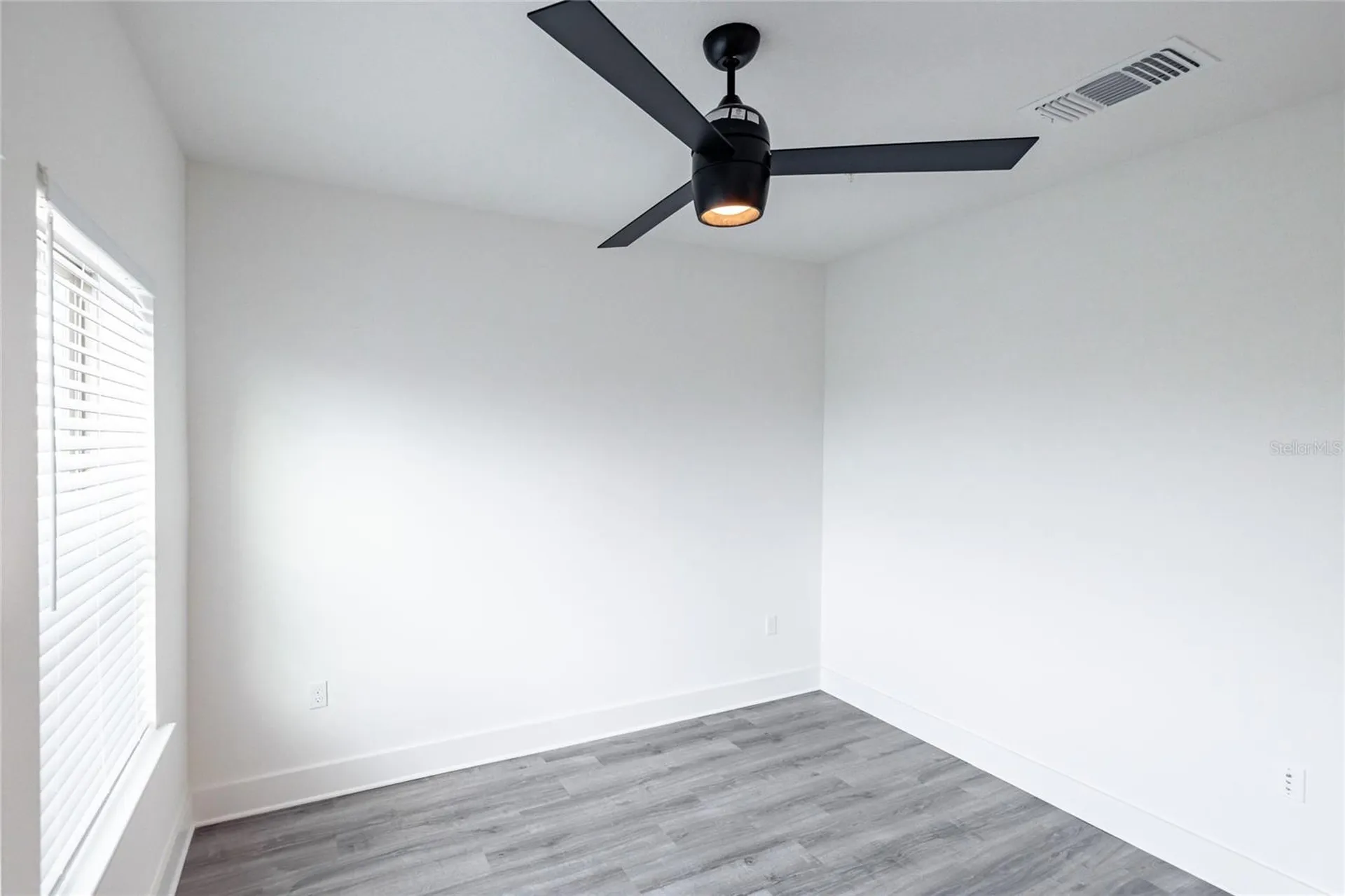 1420 Lakefront Drive Sarasota FL 34240