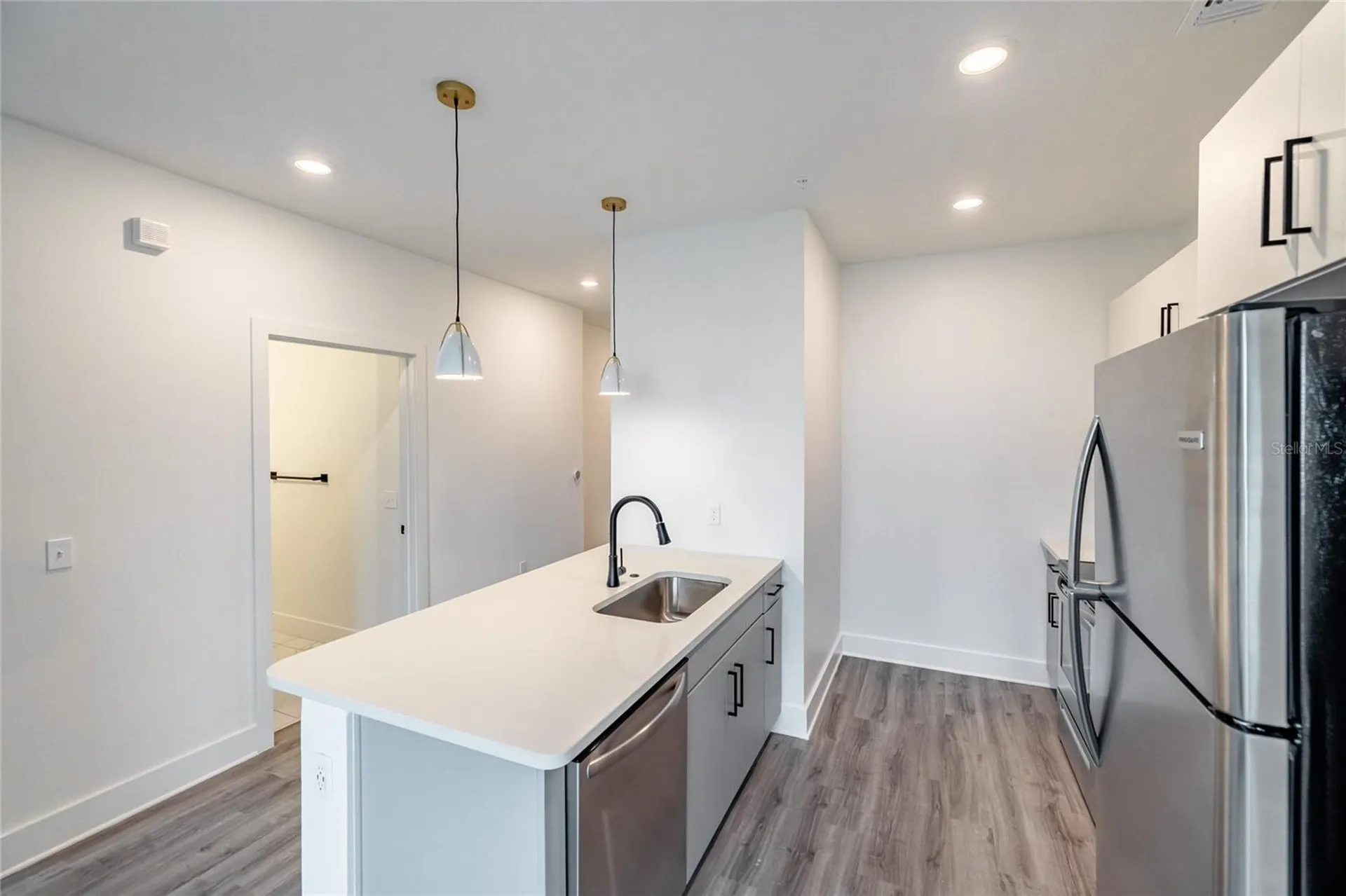 1420 Lakefront Drive Sarasota FL 34240