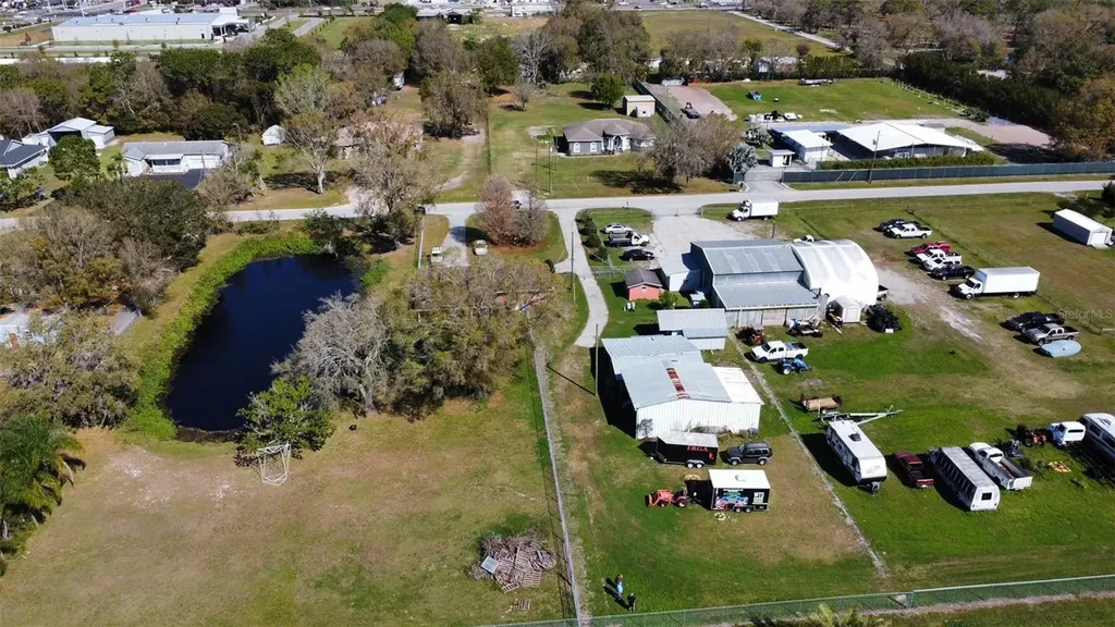 2601 11th Avenue SE Ruskin FL 33570