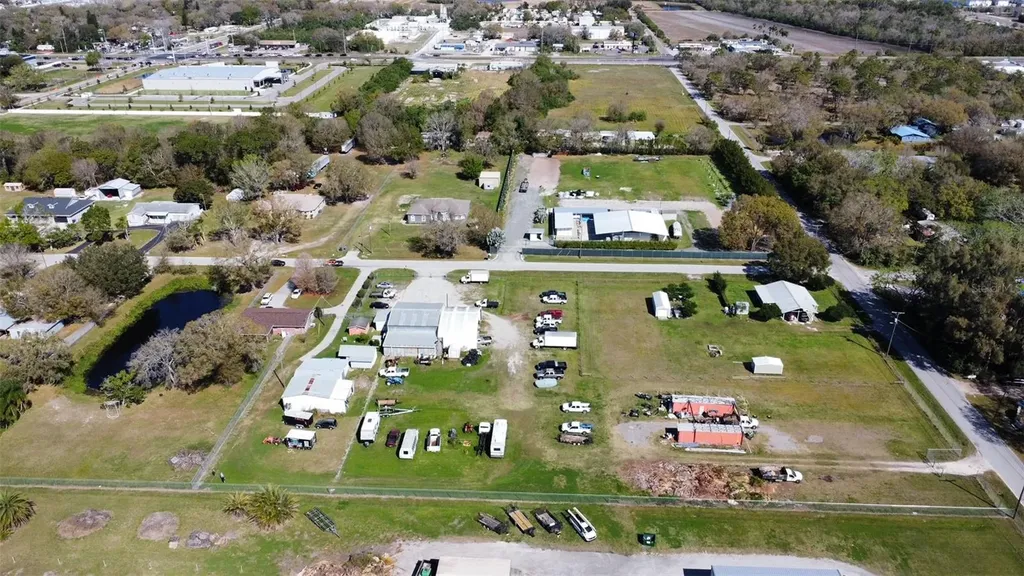 2601 11th Avenue SE Ruskin FL 33570