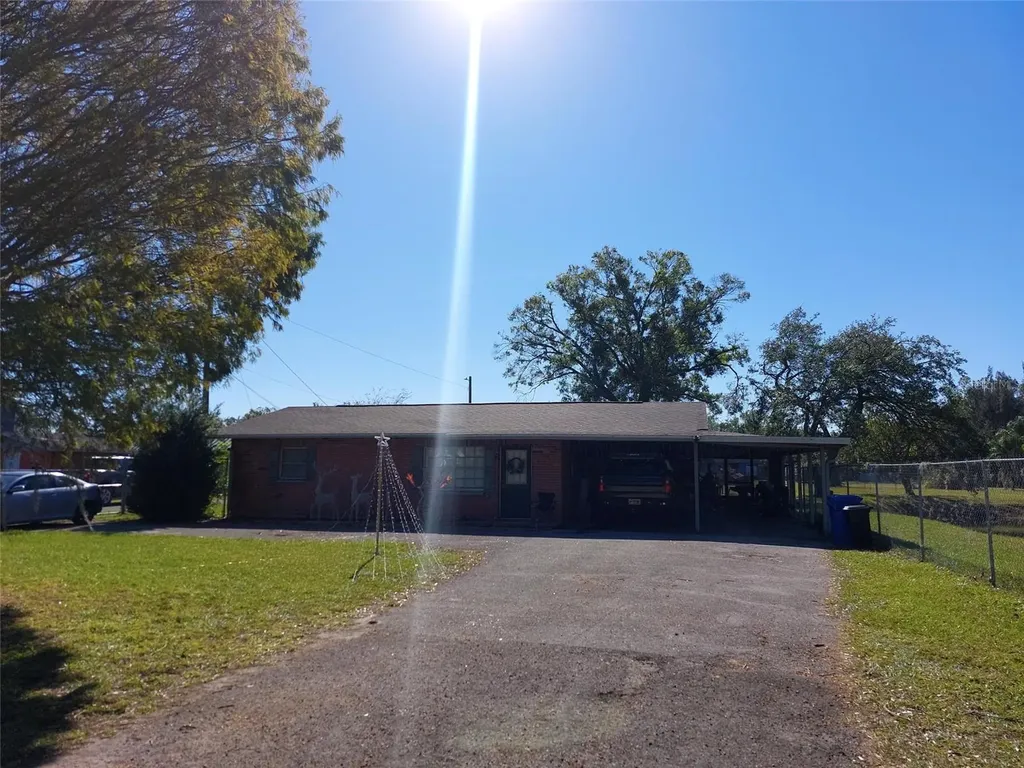 2601 11th Avenue SE Ruskin FL 33570