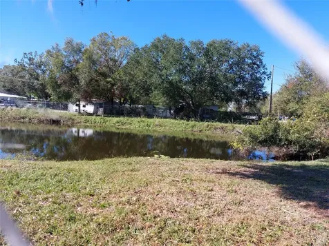 2601 11th Avenue SE Ruskin FL 33570