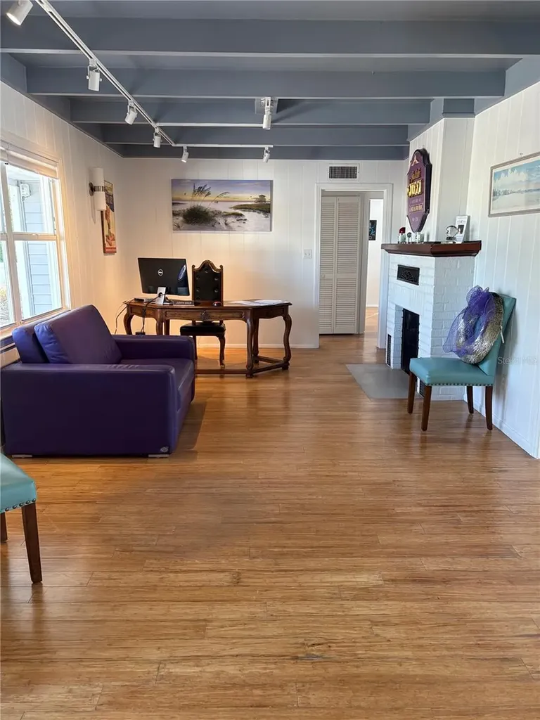 5032 Calle Minorga Sarasota FL 34242