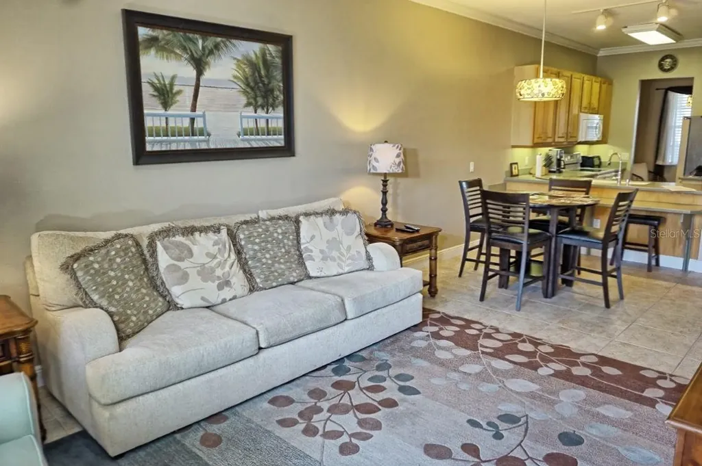 6801 Dali Avenue Land O Lakes FL 34637
