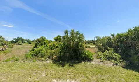 7224 Landrum Circle Port Charlotte FL 33981