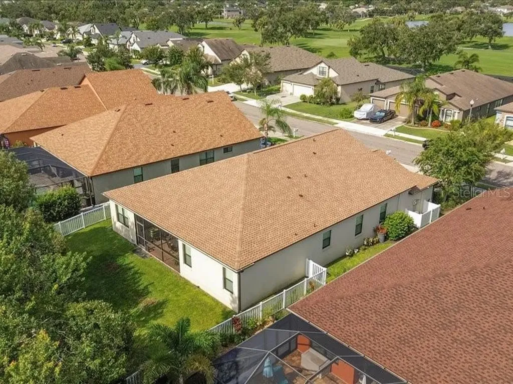 9214 Raes Creek Place Palmetto FL 34221