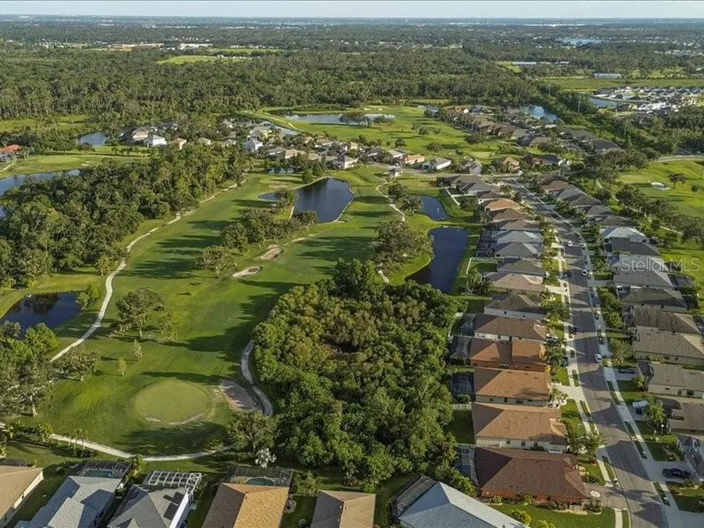 9214 Raes Creek Place Palmetto FL 34221