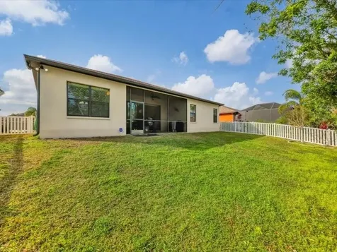 9214 Raes Creek Place Palmetto FL 34221