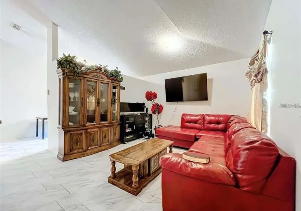 5633 Piney Ridge Drive Orlando FL 32808