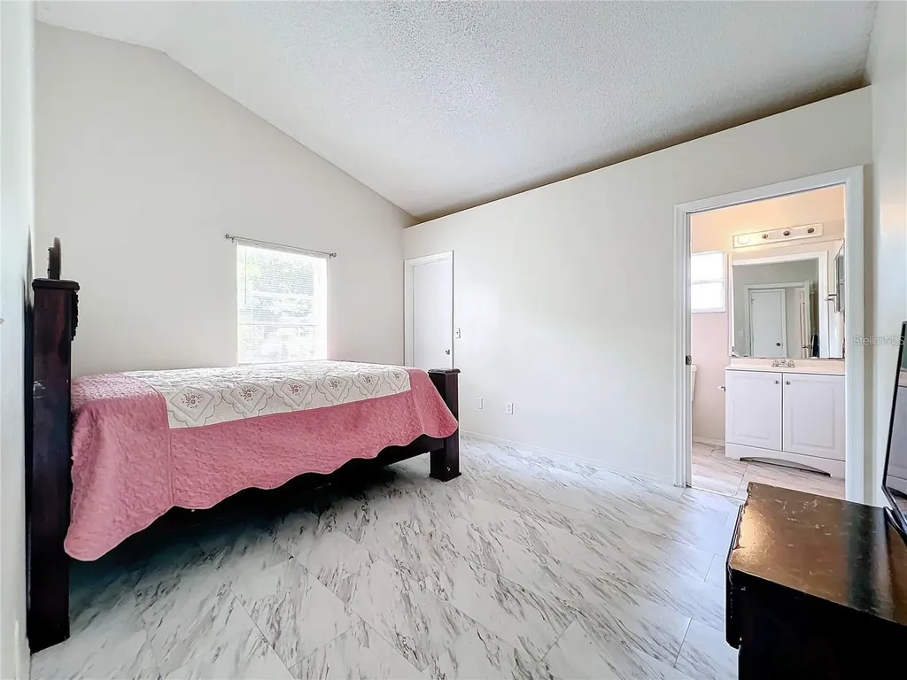 5633 Piney Ridge Drive Orlando FL 32808