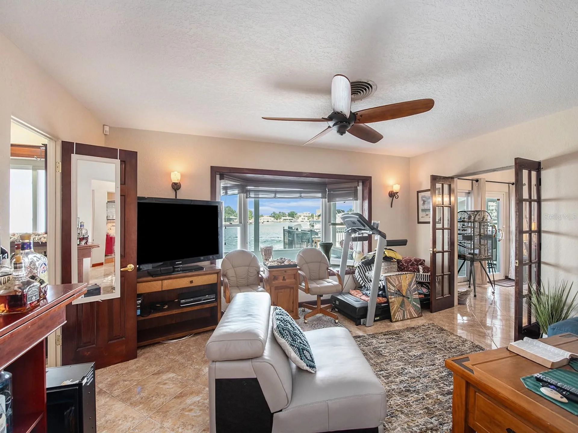 1818 Dolphin Boulevard S St Petersburg FL 33707