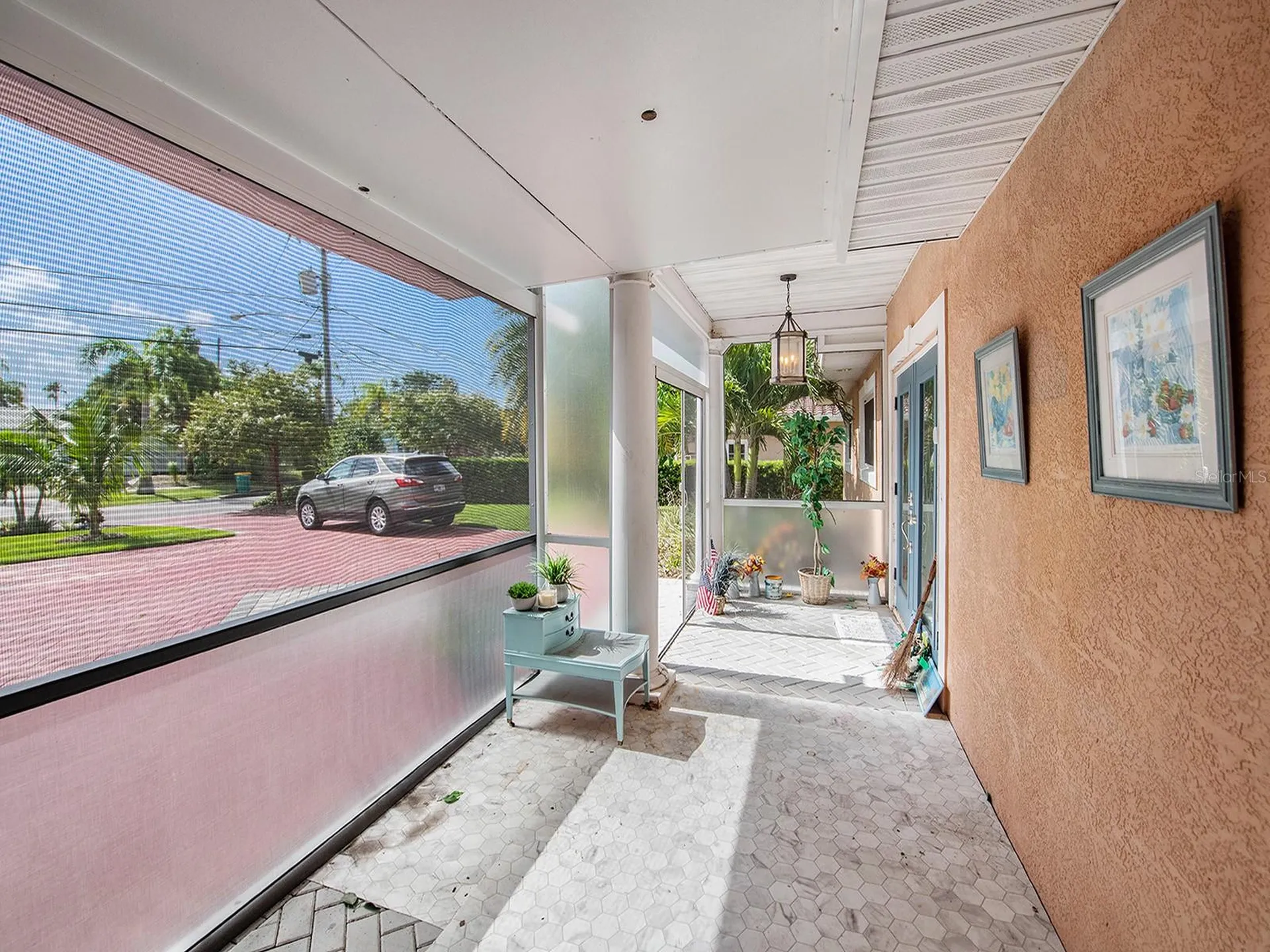 1818 Dolphin Boulevard S St Petersburg FL 33707