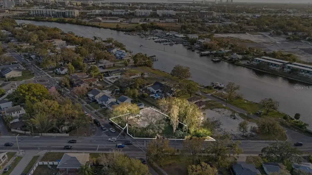 1002 W Columbus Drive Tampa FL 33602