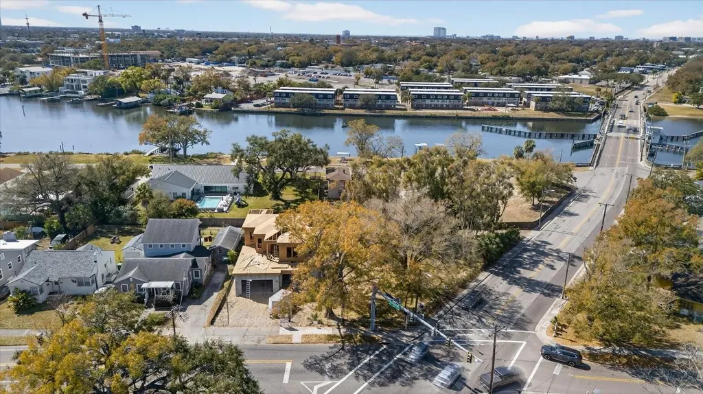1002 W Columbus Drive Tampa FL 33602