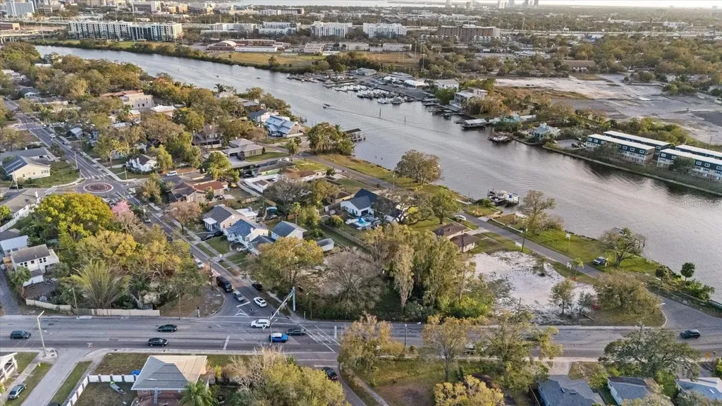 1002 W Columbus Drive Tampa FL 33602