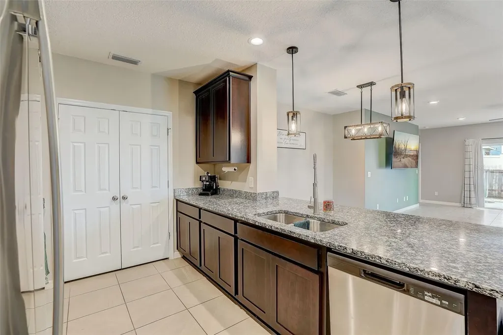 828 Scrub Oak Hammock Road Davenport FL 33837