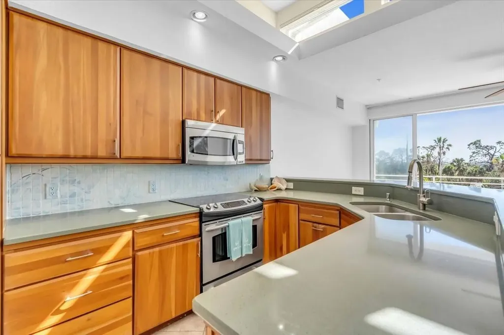 8230 Harborside Circle Englewood FL 34224