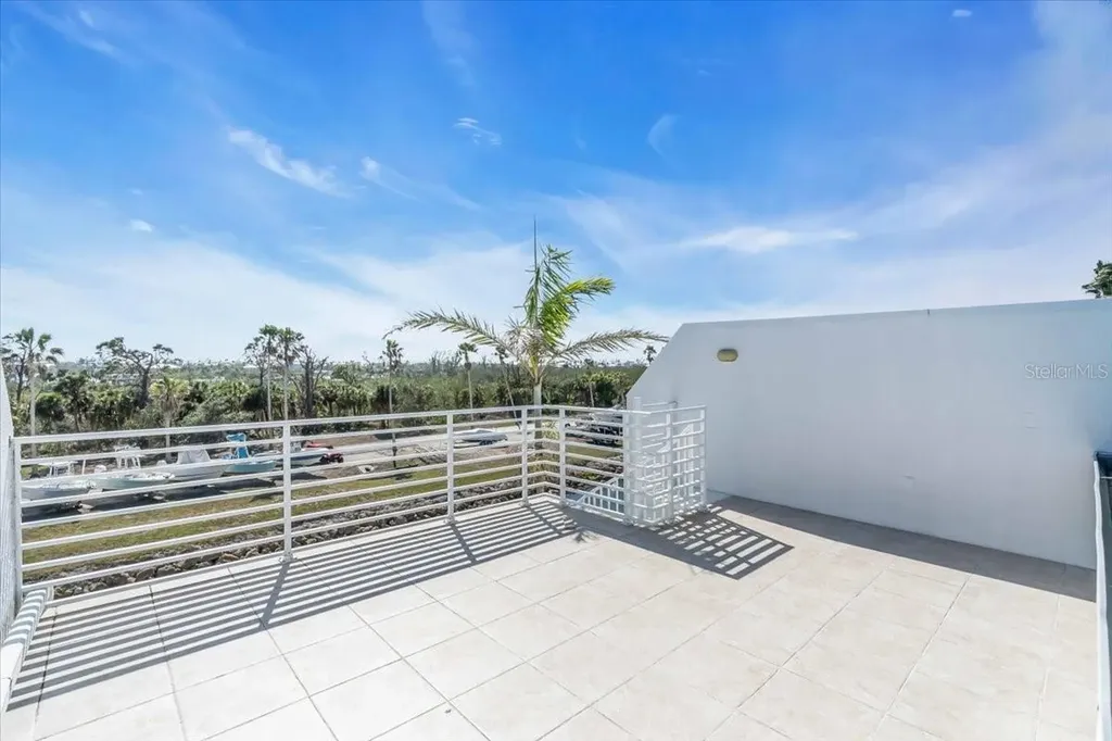 8230 Harborside Circle Englewood FL 34224