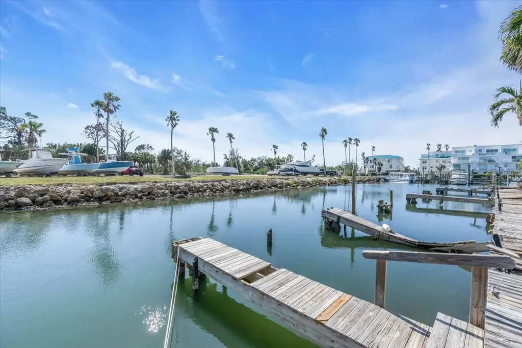 8230 Harborside Circle Englewood FL 34224