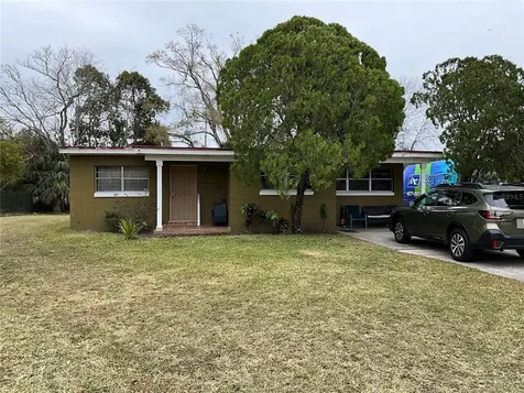 110 Country Club Circle Sanford FL 32771