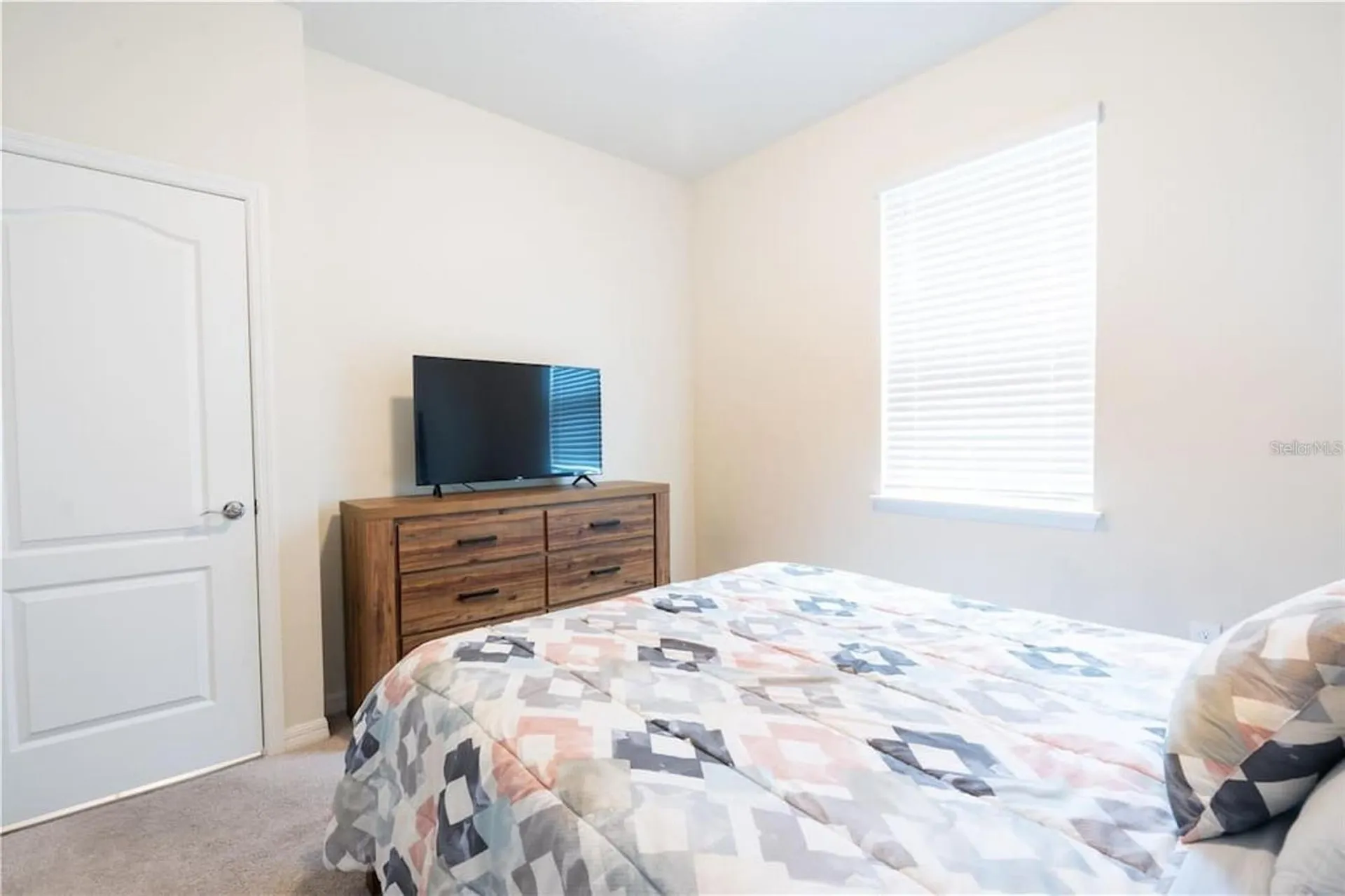 2472 Dubai Street Kissimmee FL 34747