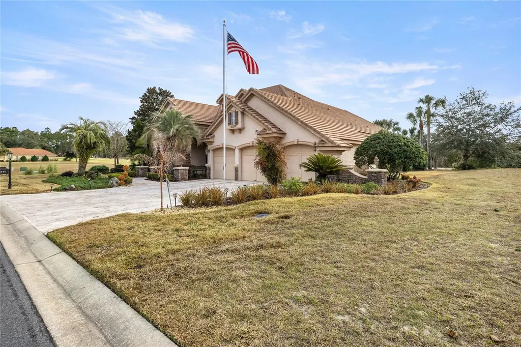 6861 SW 179th Avenue Road Dunnellon FL 34432
