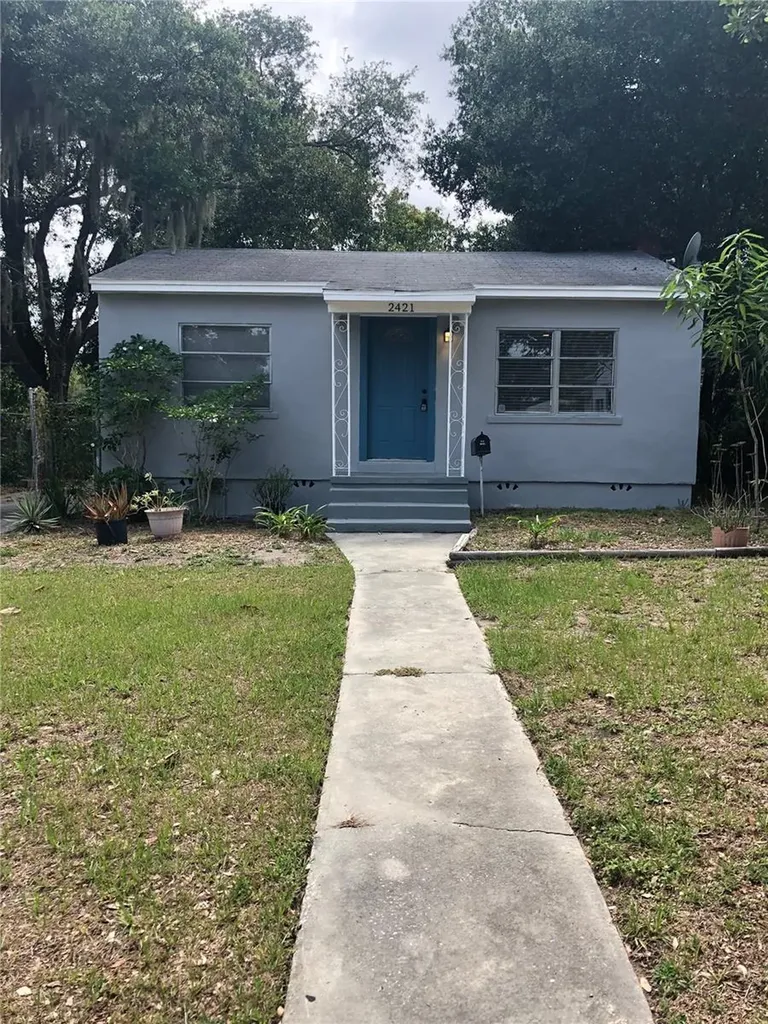 2421 19th Street S St Petersburg FL 33712