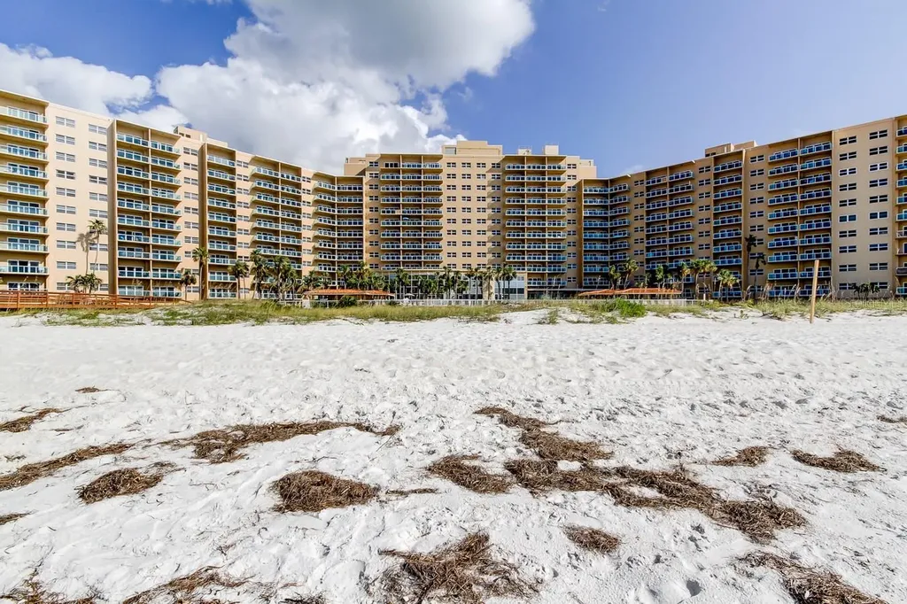 880 Mandalay Avenue Clearwater Beach FL 33767