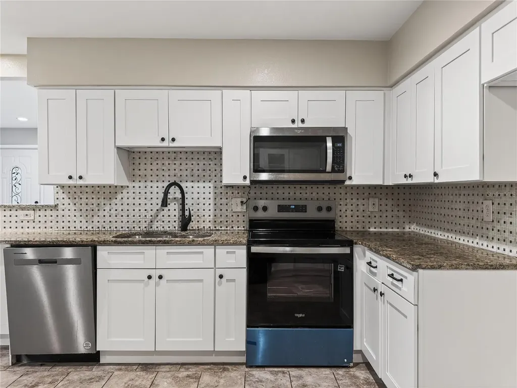 176 E Grandbend Avenue Lake Mary FL 32746