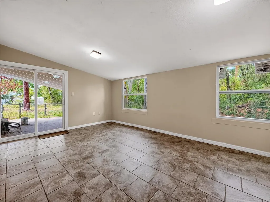 176 E Grandbend Avenue Lake Mary FL 32746