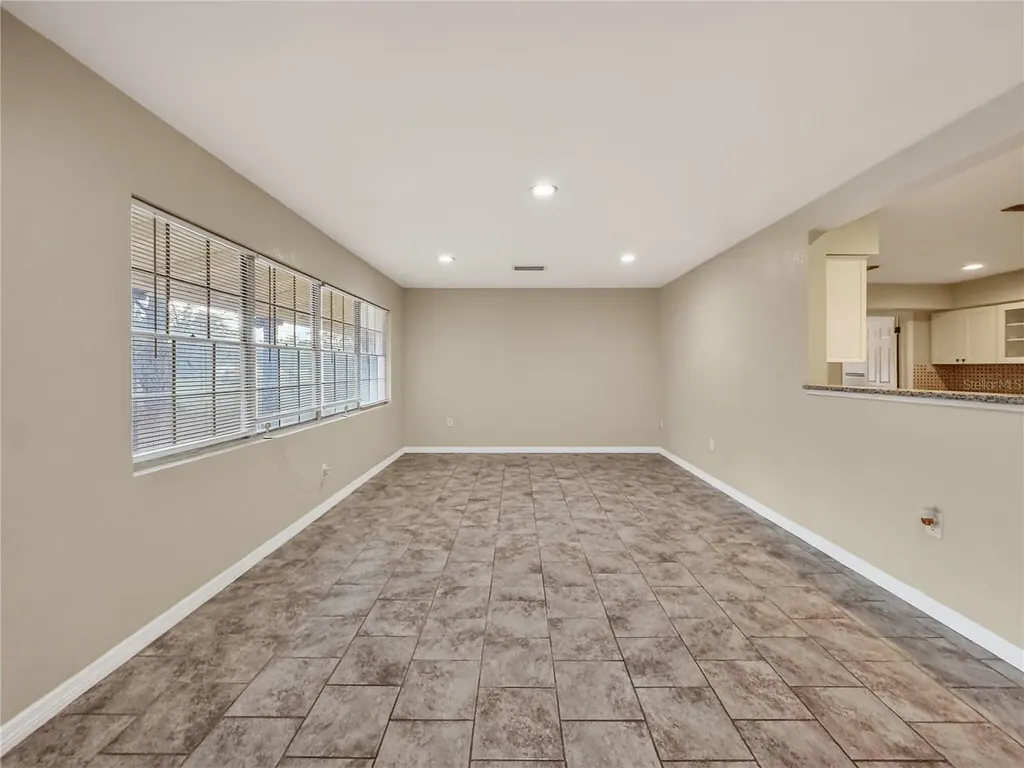 176 E Grandbend Avenue Lake Mary FL 32746