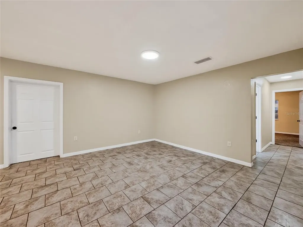176 E Grandbend Avenue Lake Mary FL 32746