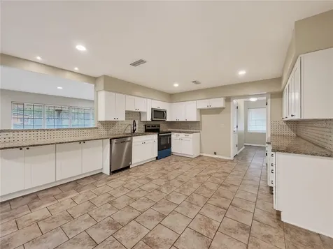 176 E Grandbend Avenue Lake Mary FL 32746