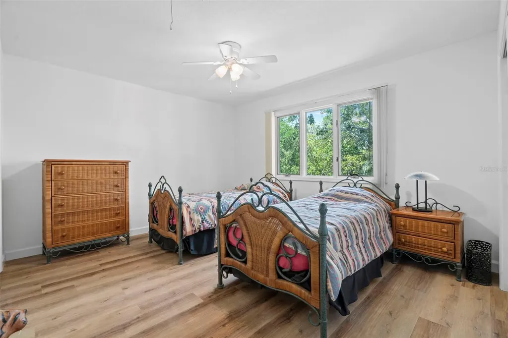 1016 Teal Pointe Tarpon Springs FL 34689