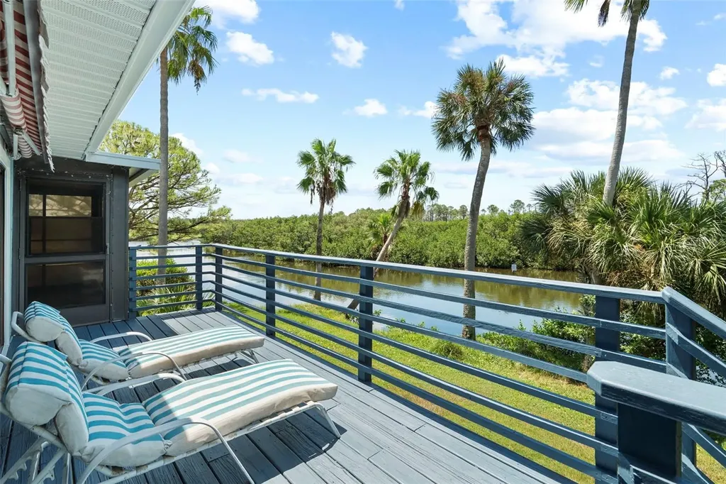 1016 Teal Pointe Tarpon Springs FL 34689