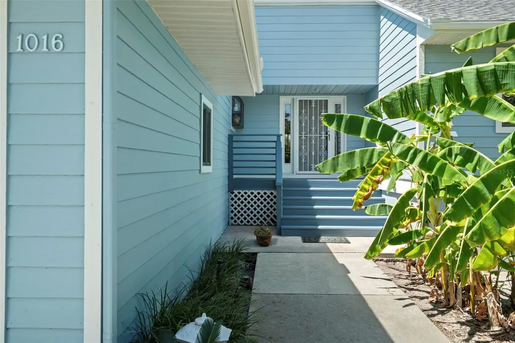 1016 Teal Pointe Tarpon Springs FL 34689