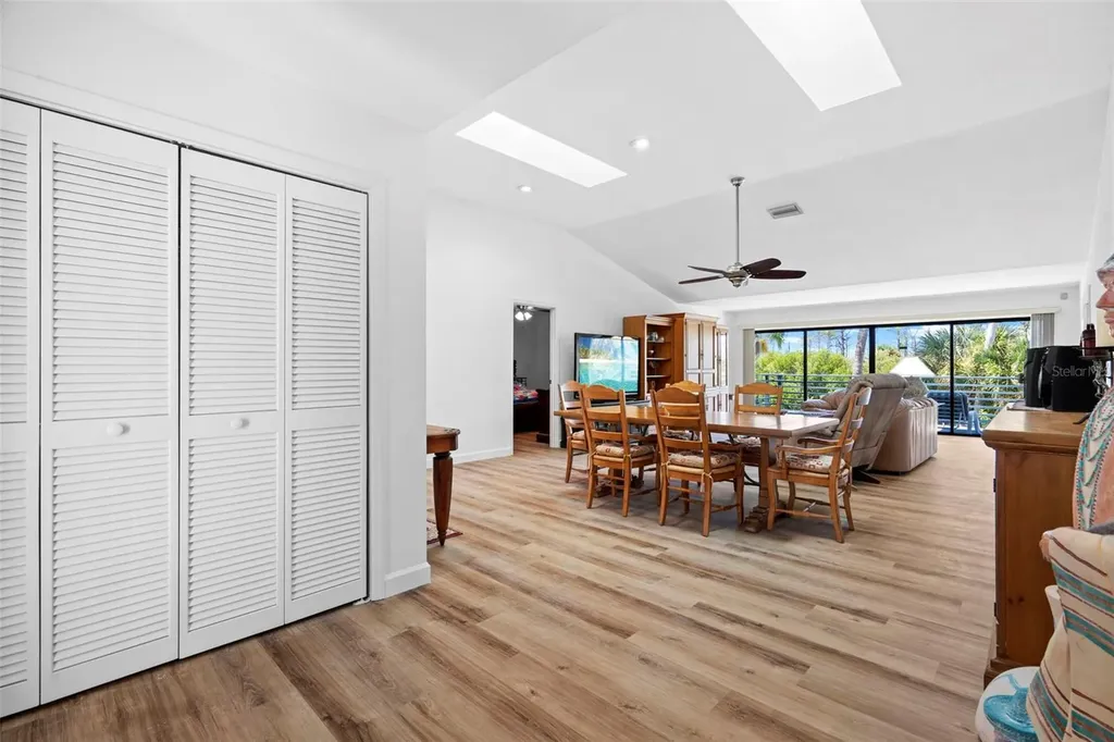 1016 Teal Pointe Tarpon Springs FL 34689