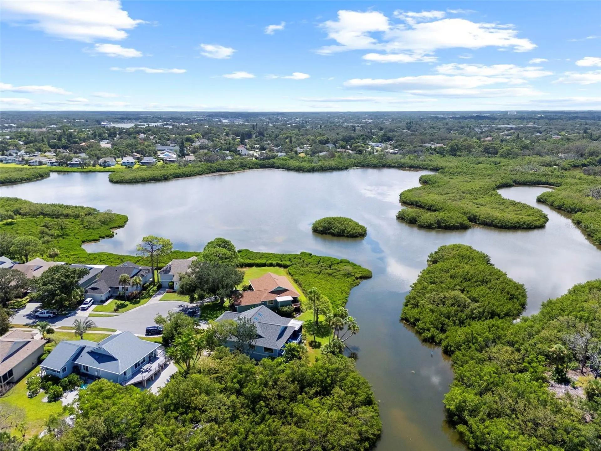 1016 Teal Pointe Tarpon Springs FL 34689
