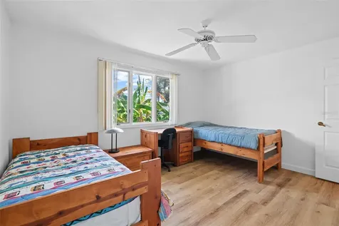 1016 Teal Pointe Tarpon Springs FL 34689