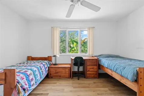 1016 Teal Pointe Tarpon Springs FL 34689