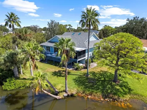 1016 Teal Pointe Tarpon Springs FL 34689