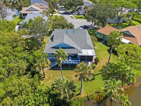 1016 Teal Pointe Tarpon Springs FL 34689